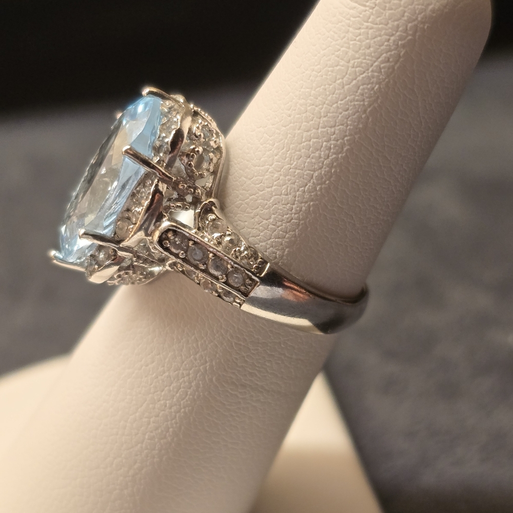 .925 Sterling Silver Ring Lab Grown Aqua And Cubic Zirconia Stones. Size 6 - Picture 5 of 9
